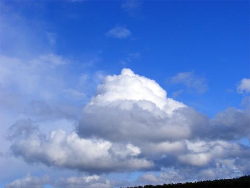 2011-08-edc-Wolken