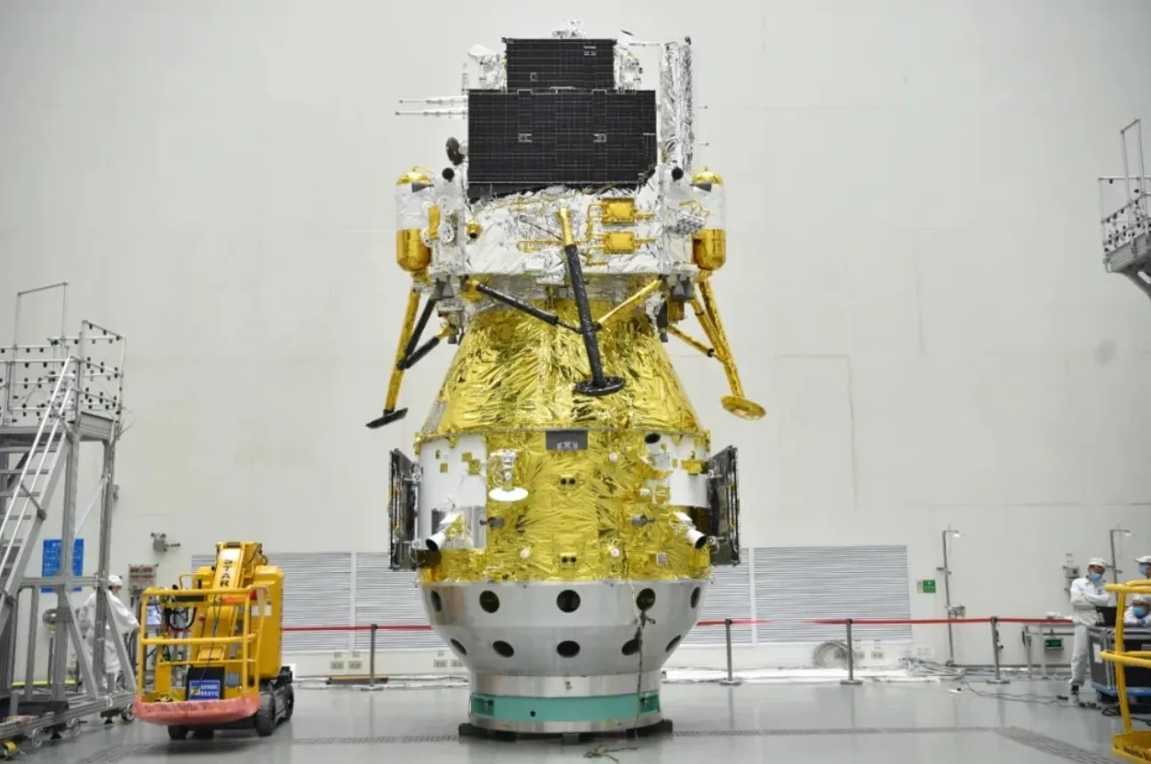 change-6-spacecraft-stack-3may2024-postlaunch-cast