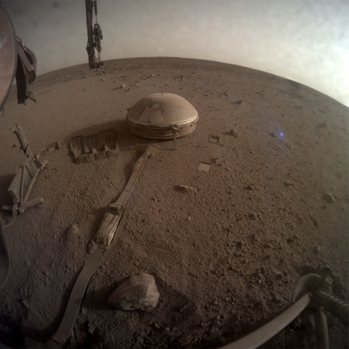 -20221222-on-mars-insight