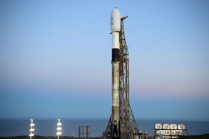 013122-spacex-nro-preview1-nasa-2000x1333-2400-1600-80-s-c1