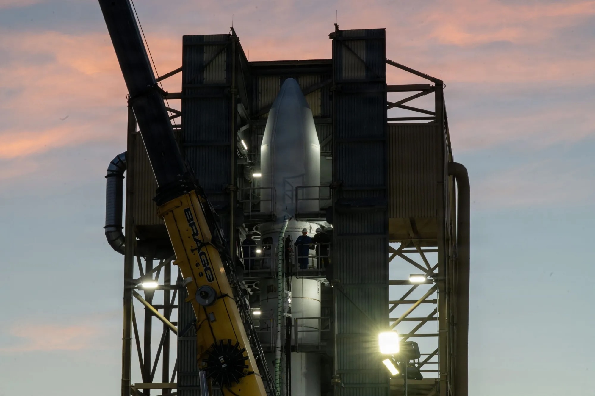 040626-miinotaur-preview1-cont-scaled