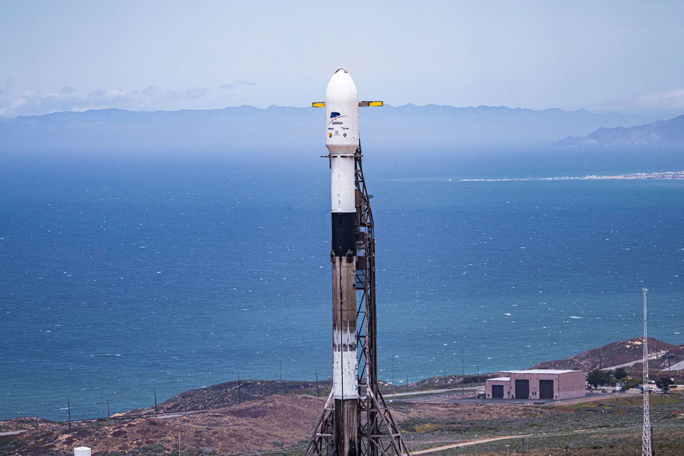 072022-spacex-starlink-preview1-spacex-2000x1333-2400-1600-80-s-c1-2400-1600-80-s-c1