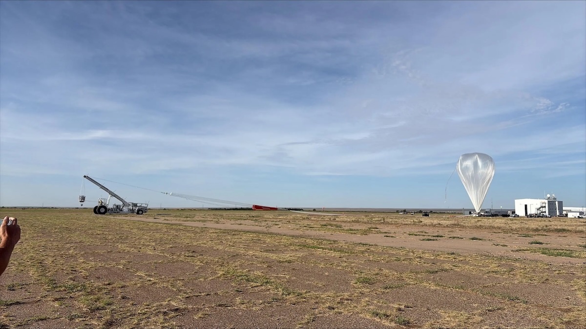 08222026-salter-balloonflight-1