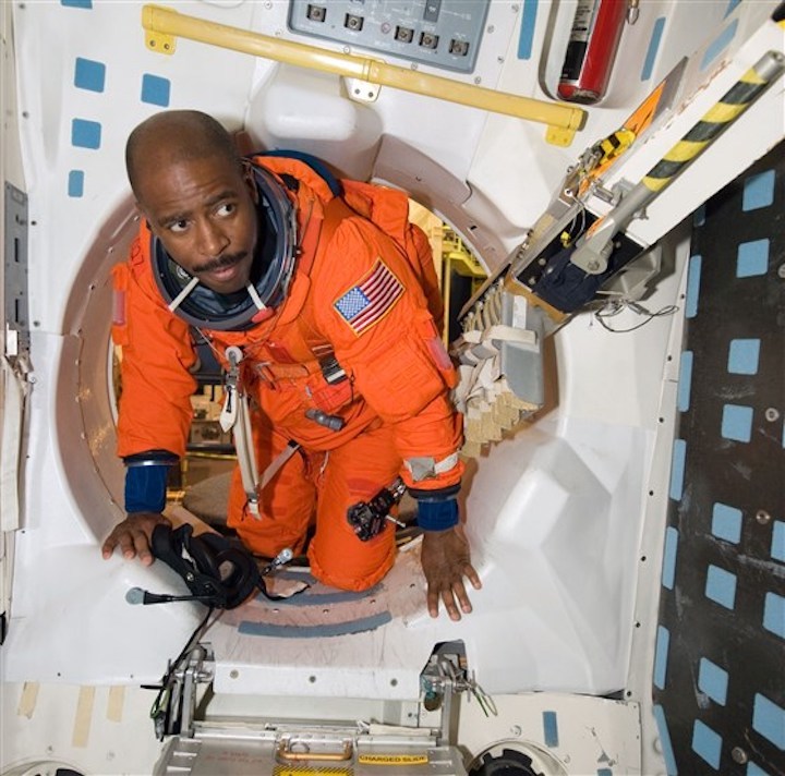 180412-leland-melvin-al-1353-0