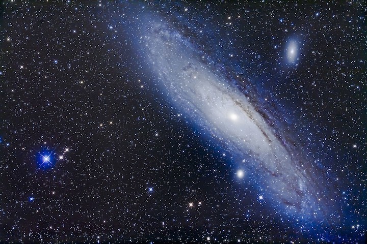 181005-andromeda-galaxy-mn-1545-00c0387e0be7c54615c590fc0377734dfit-2000w