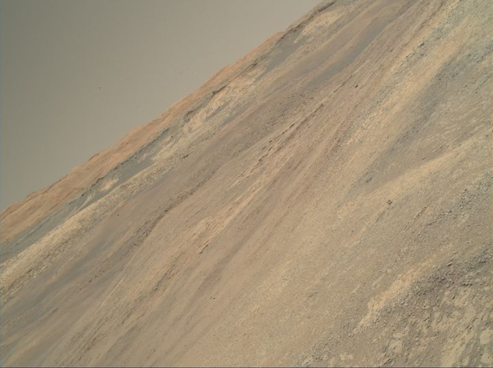 1943mh0003900010704002e01-dxxx