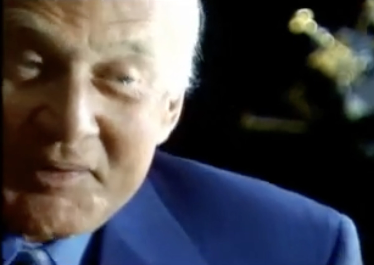 1969-apollo-11-buzz-ufo-ad