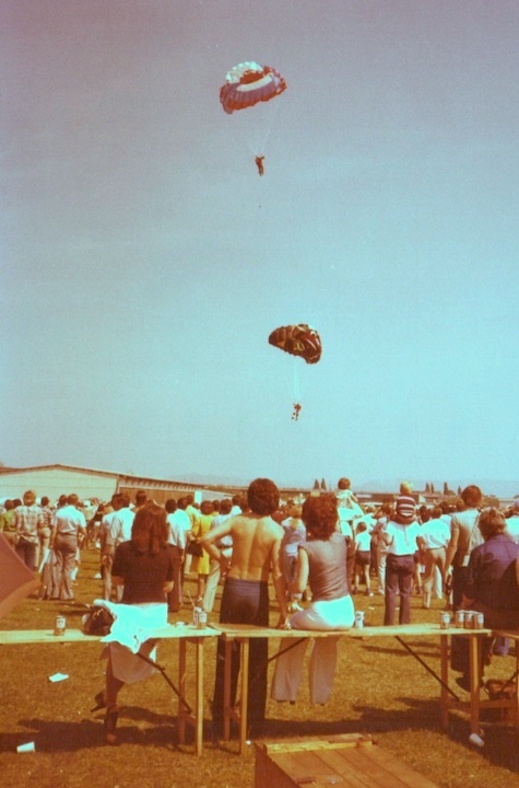 1976-fly-in-ma-af