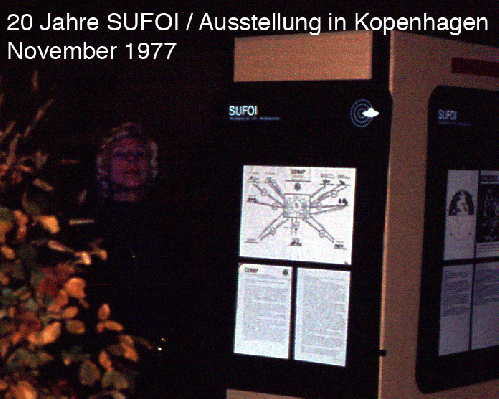 1977-11-sab-Blick auf CENAP-Infotafel