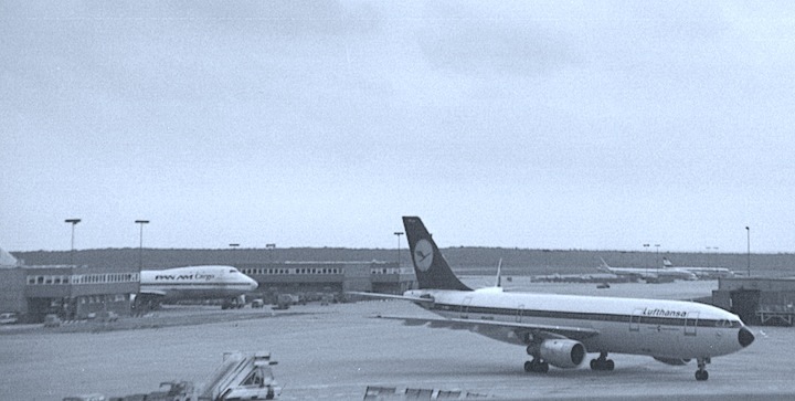 1977-frankfurter-flughafen-ah