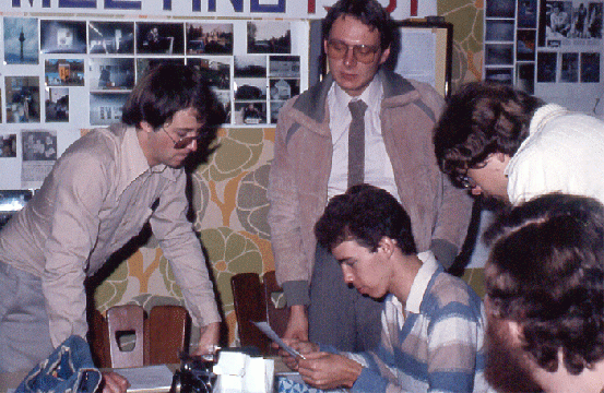 1981-10-ayb-Nagora-VW-Radkappen-Fall-Diskussion