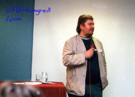 1996-11-ao-Werner Walter bei Vortrag in Lyon