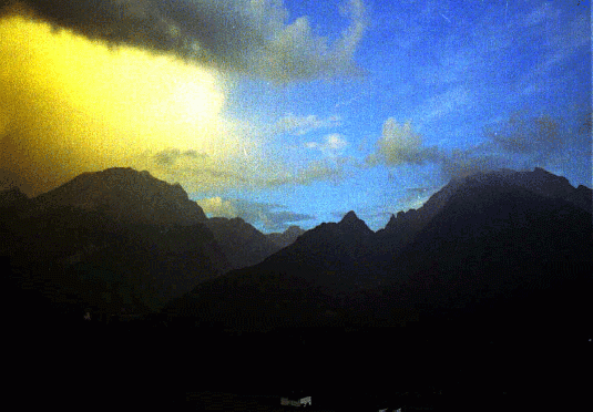 2002-08-bw-Gewitterwolke u00fcber der Ramsau