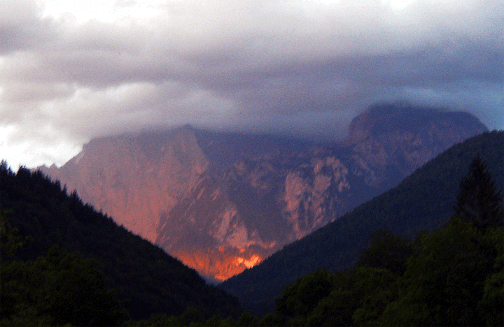2004-08-hfb-wolkenalpenglue
