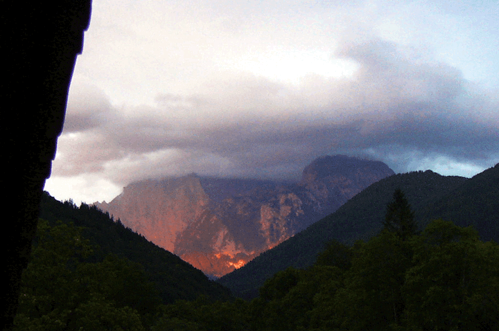 2004-08-hfc-wolkenalpenglue