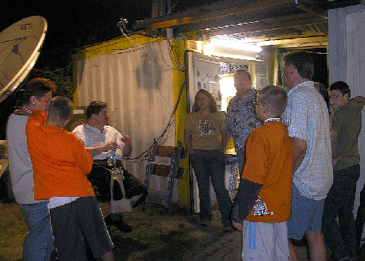 2005-09-cza-Nachtschwärmer bei Radiosternwarte