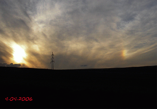 2006-04-da-Nebensonne u00fcber Odenwald