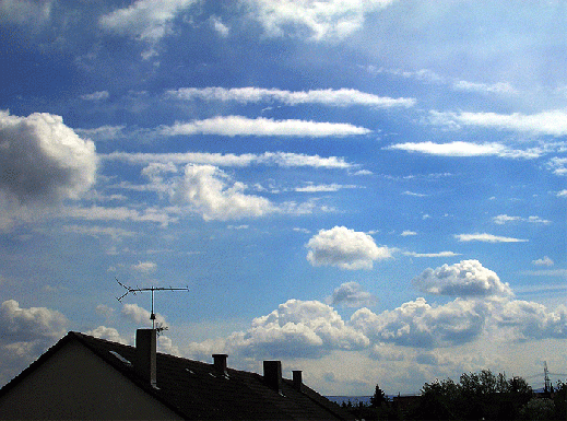 2006-04-lb-Wolken-Spiel am Himmel