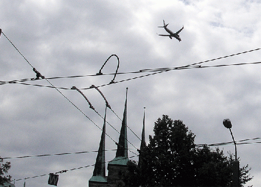 2006-08-pn-Überflieger  Dom-Erfurt