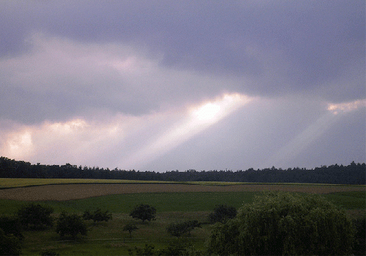 2007-05-dacca-Sonnenstrahlen-Effekt-Odenwald