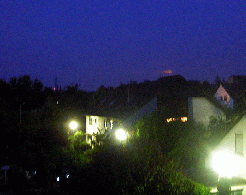 2007-06-ac-Mondaufgang hinter Nebelwolken