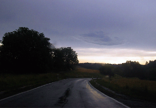 2007-06-cac-Regenwolken-Ufo-Effekt u00fcber Odenwald
