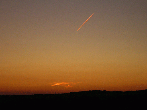 2007-08-bbe-Überflieger bei Sonnenuntergang über Odw