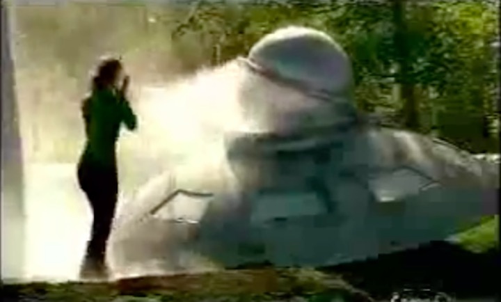 2007-an-aliens-ufo-crash-prank