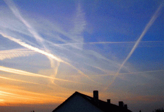 2008-04-fbc-Chemtraileffekt am Morgenhimmel - Mannheim