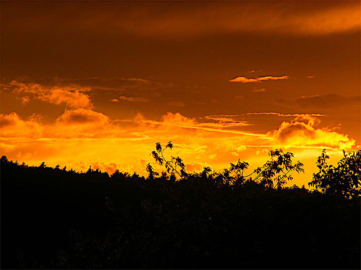 2008-08-ftl-wolkenspiel