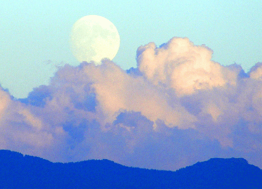 2008-08-gdkc-Mondaufgang u00fcber Gitschtal-Austria