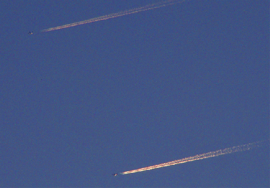 2008-10-bj-Überflieger bei Sonnenuntergang