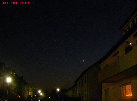 2008-12-ehq-Venus und Mondsichel über Mannheim