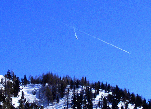 2009-02-0573-Überflieger - Nassfeld Kärnten