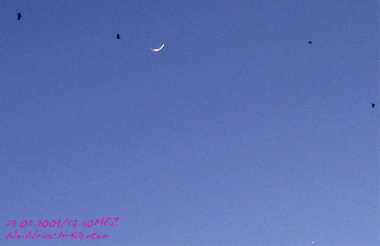 2009-02-0956-Mondsichel+Venus mit Kohlrabenflug