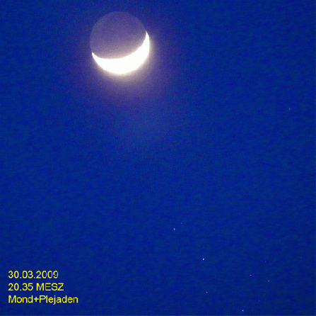2009-03-h-Mondsichel und Plejaden