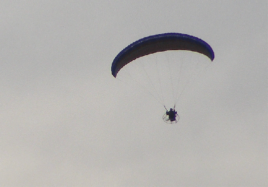 2009-04-cbla-Mot.Paragleitschirm