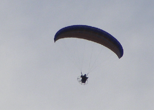 2009-04-cblb-Mot.Paragleitschirm