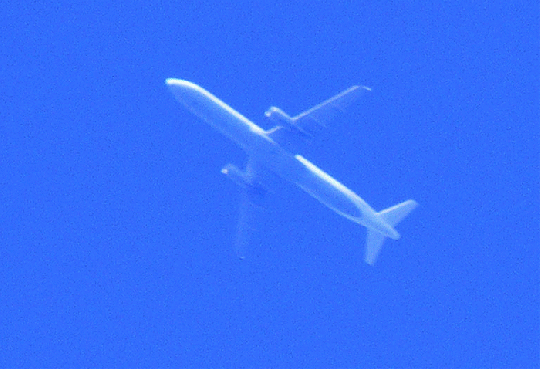 2009-04-cbna-Überflieger