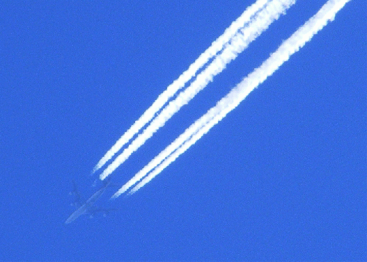 2009-04-dd-Überflieger
