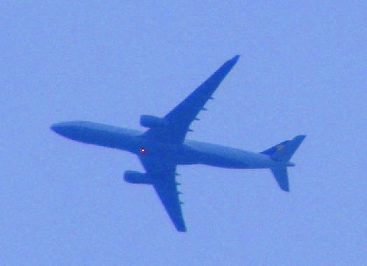 2009-04-eaod-Überflieger