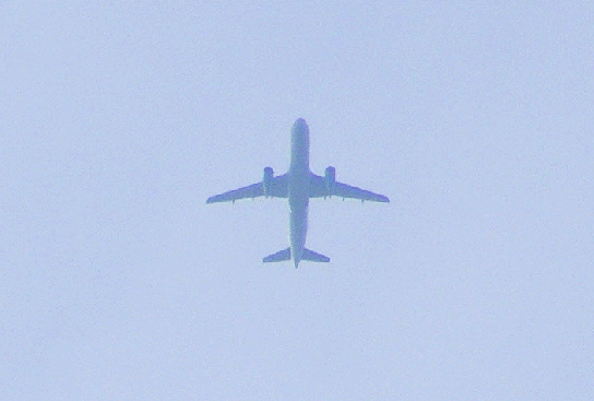 2009-04-ebxa-Überflieger