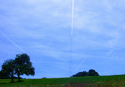 2009-05-cfw-Kondensschatteneffekt u00fcber Odenwald