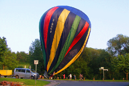 2009-05-eras-Heiu00dfluftballon-Bergung