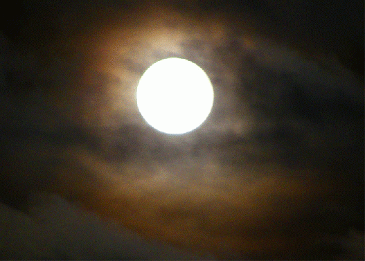 2009-06-Mond mit Hof