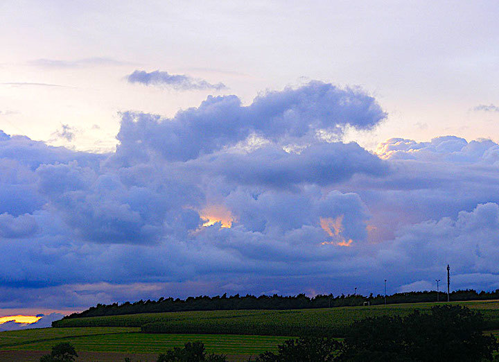 2009-08-ajdb-soun-wolke