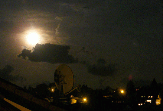 2009-08-ddd-Mond und Jupiter mit Wolkenspiel - Odenwald