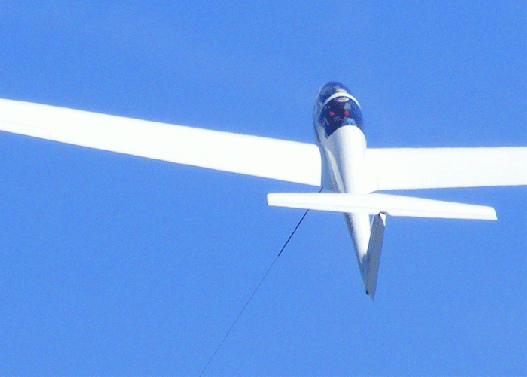 2009-08-heka-Segelflugzeug beim Seilzugstart - Obernau