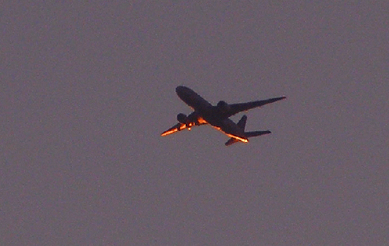 2009-08-hicb-Überflieger