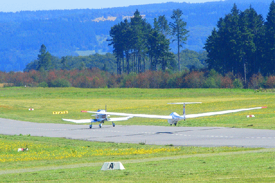 2009-08-hluc-Segelflugschlepp - Wasserkuppe